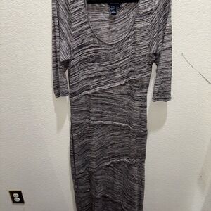 Max Edition Black and Gray Long Sleeve Dress